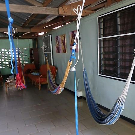 Unu Pikin Guesthouse Парамарибо Екстериор снимка