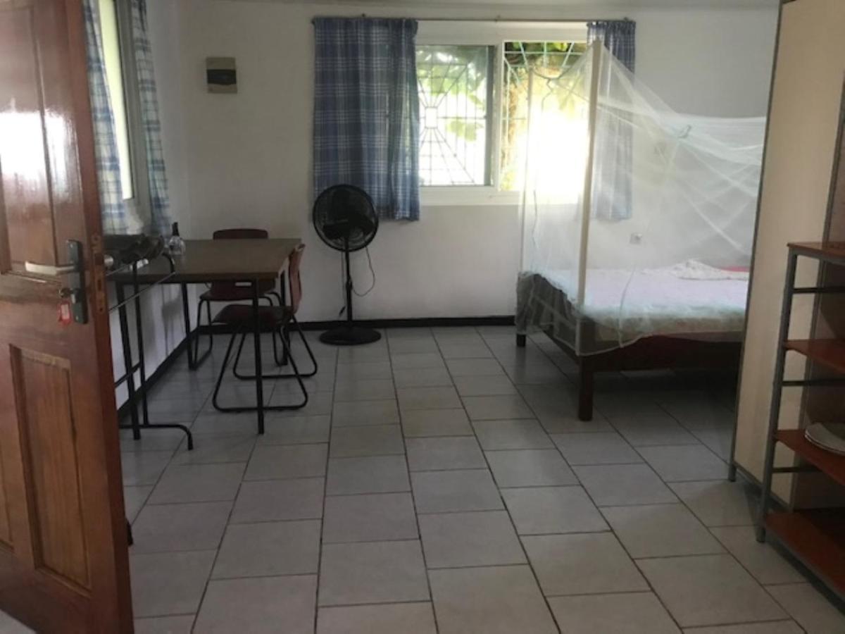 Unu Pikin Guesthouse Парамарибо Екстериор снимка