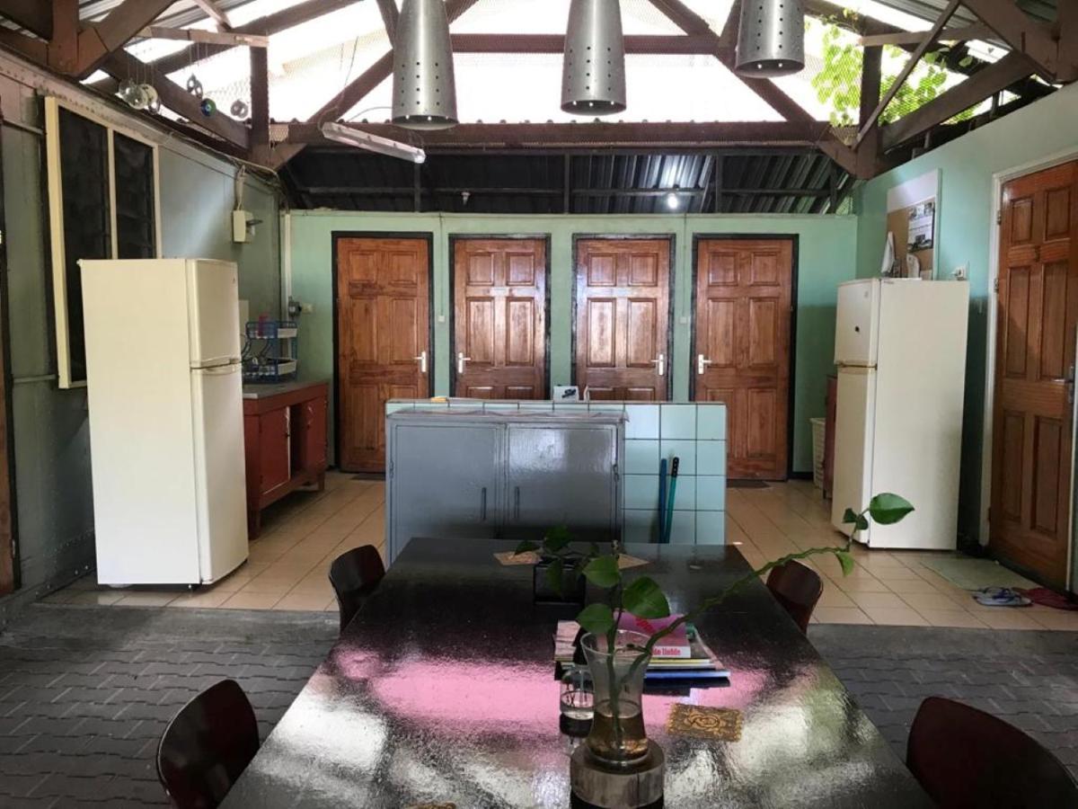 Unu Pikin Guesthouse Парамарибо Екстериор снимка