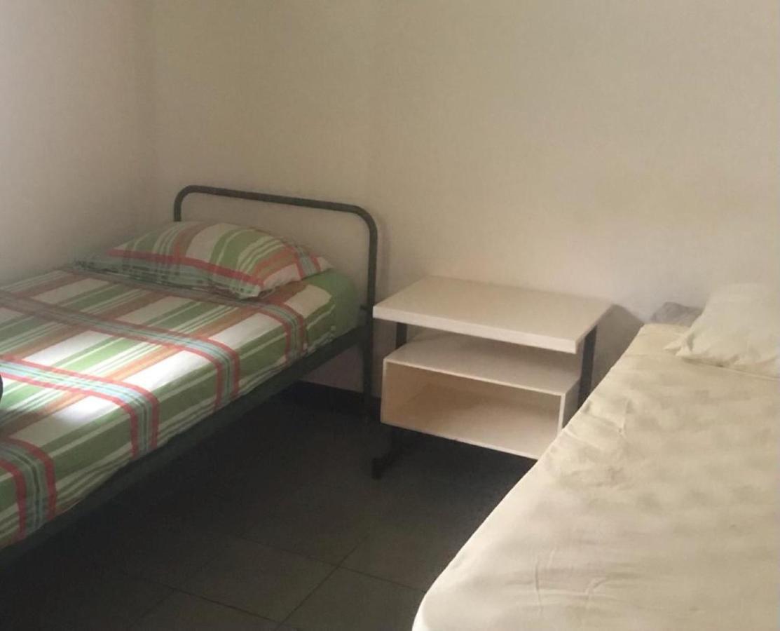 Unu Pikin Guesthouse Парамарибо Екстериор снимка