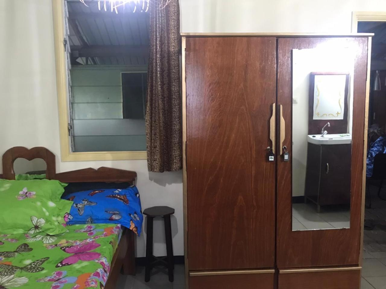 Unu Pikin Guesthouse Парамарибо Стая снимка