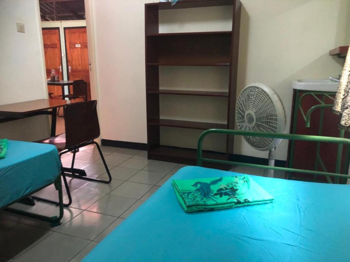 Unu Pikin Guesthouse Парамарибо Стая снимка
